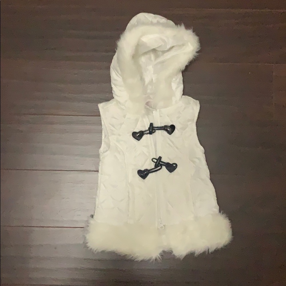 Little Lass white flux fur vest